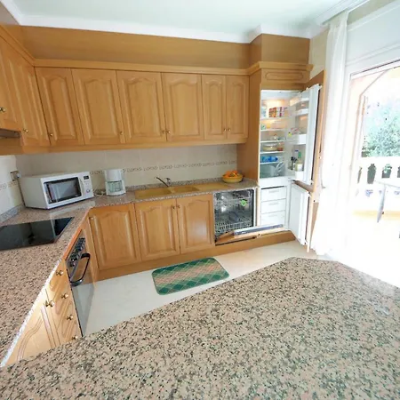 Nicole Villa L'Ampolla