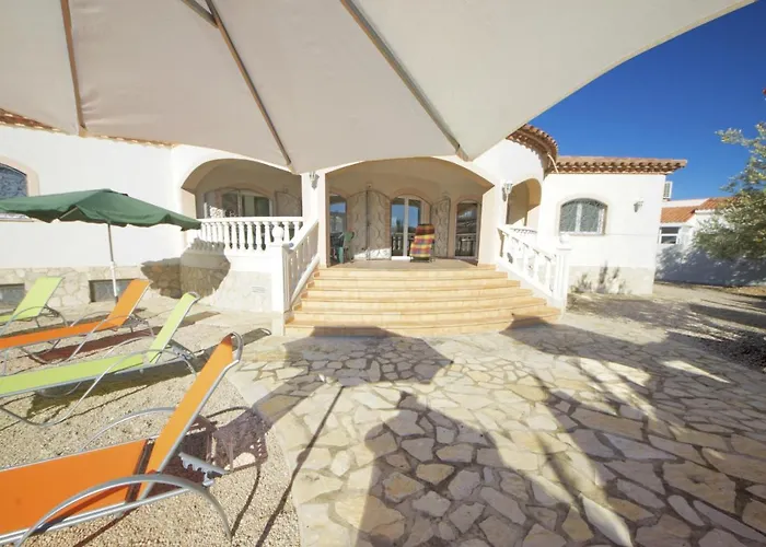 Villa Nicole L'Ampolla